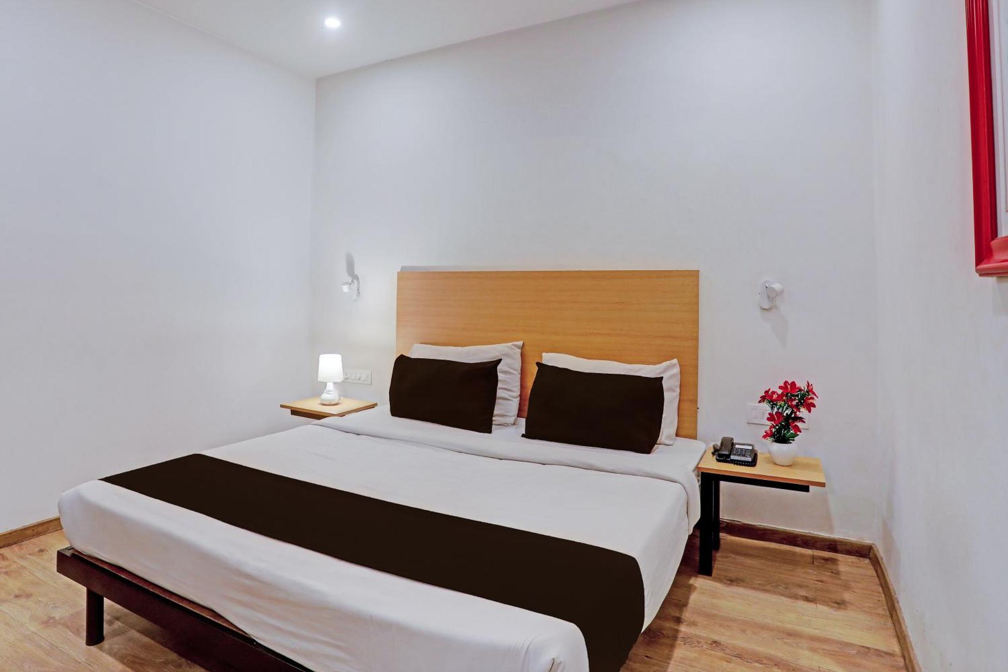 Townhouse Near Secunderabad Railway Station, Yashoda Hospital, Patny Centre المظهر الخارجي الصورة